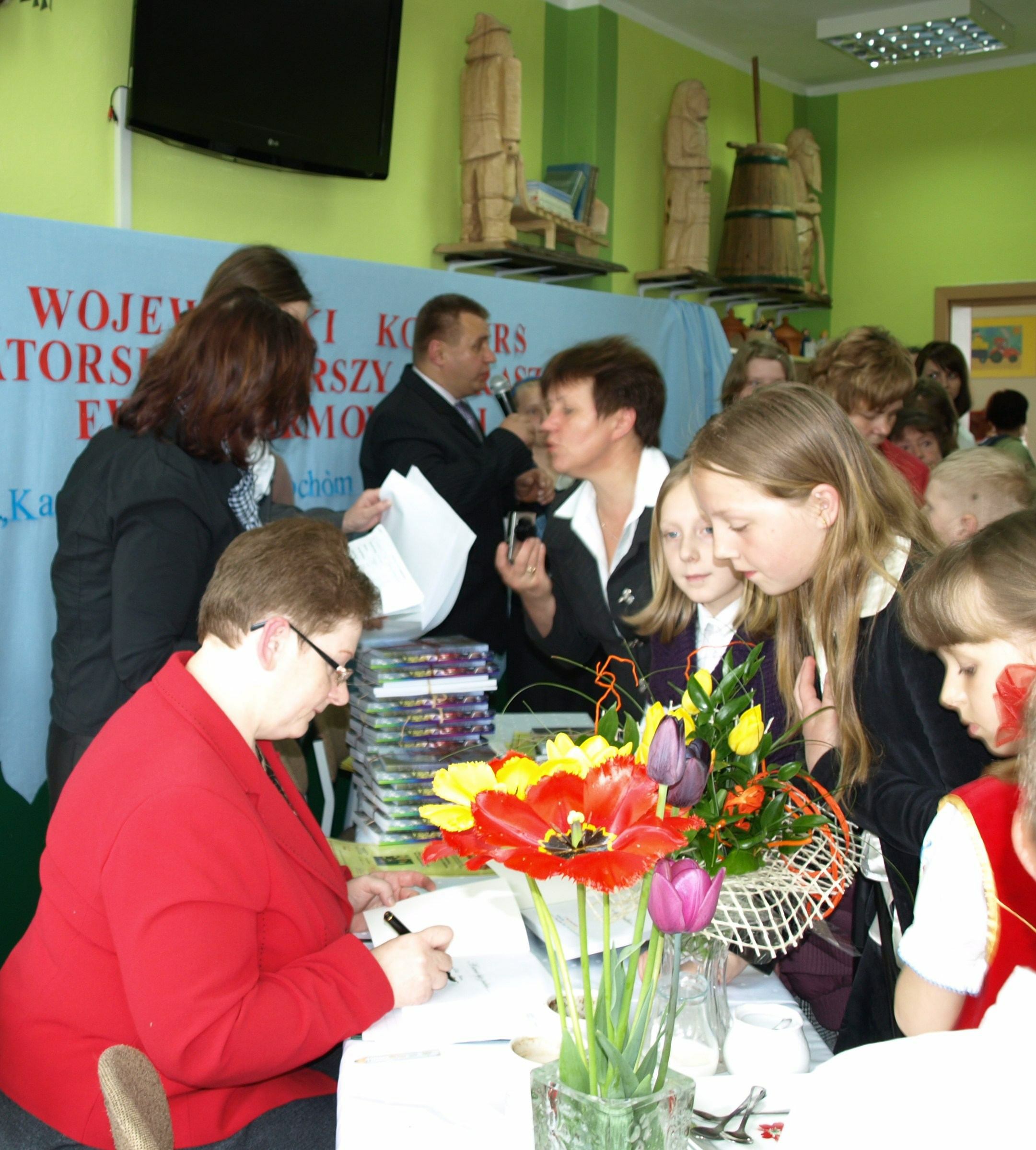 Ciekawa inicjatywa. "Jasno pod latarnią"